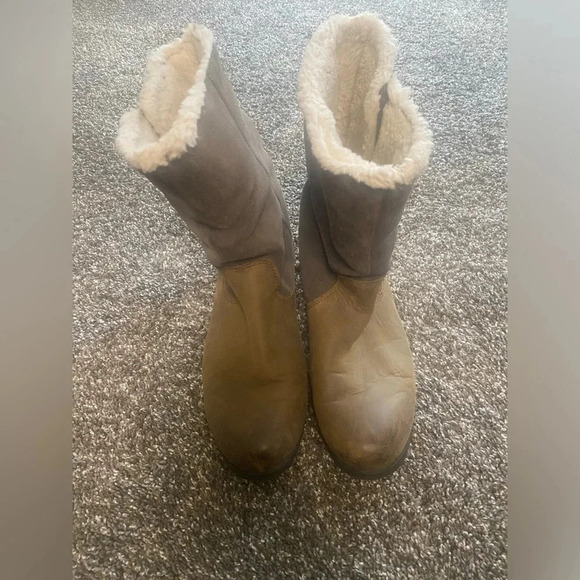Sorel Emelie Suede Women's Size 11 Fold Over Cold Weather Snow  Boots Flaws - Picture 1 of 8